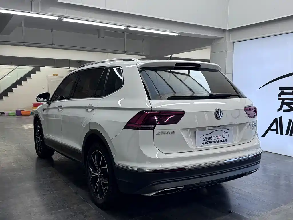 Volkswagen Tiguan L — миниатюра 5