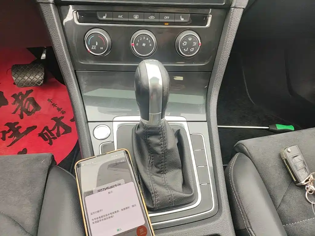 Volkswagen Golf — миниатюра 14