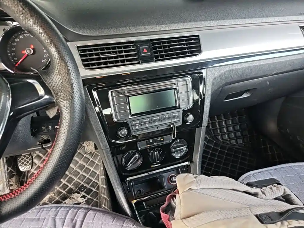 Volkswagen Bora — миниатюра 13