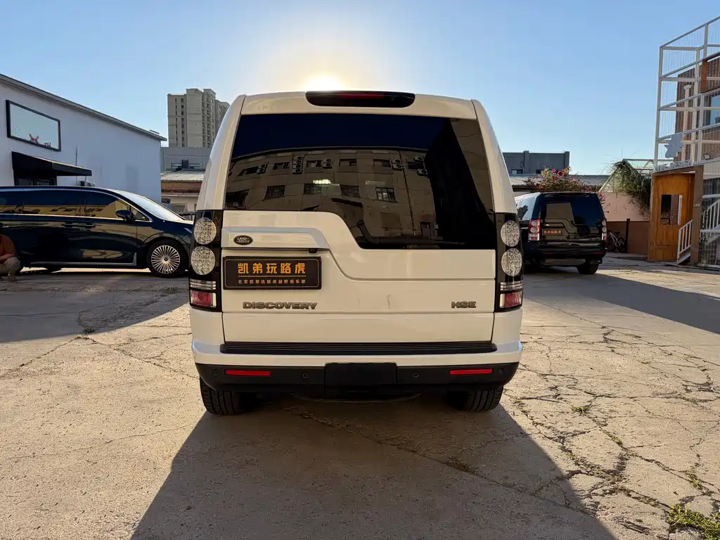 Land Rover Discovery 2016 3.0 SC V6 HSE
