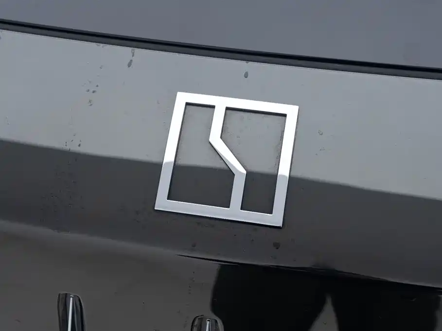 ZEEKR EXTREME KRYPTON 009