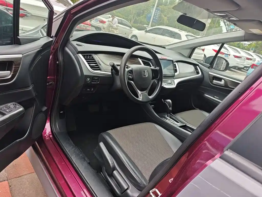 Honda Jade — миниатюра 16