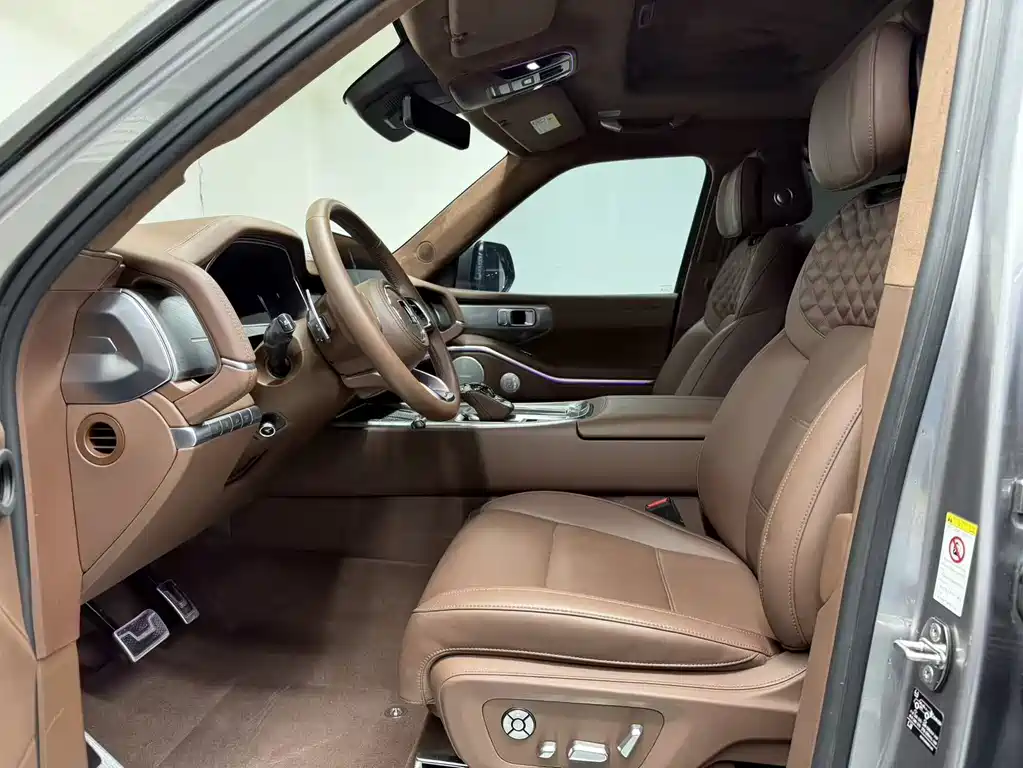 TANK TANK 700 NEW ENERGY