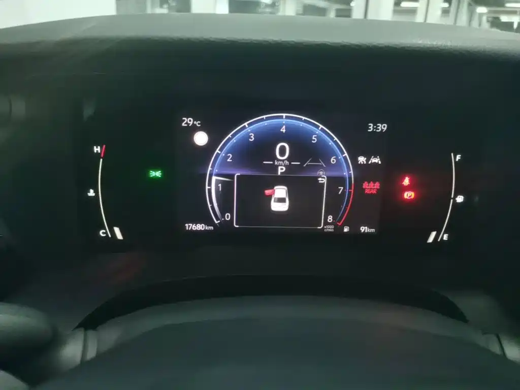 Toyota Camry — миниатюра 12