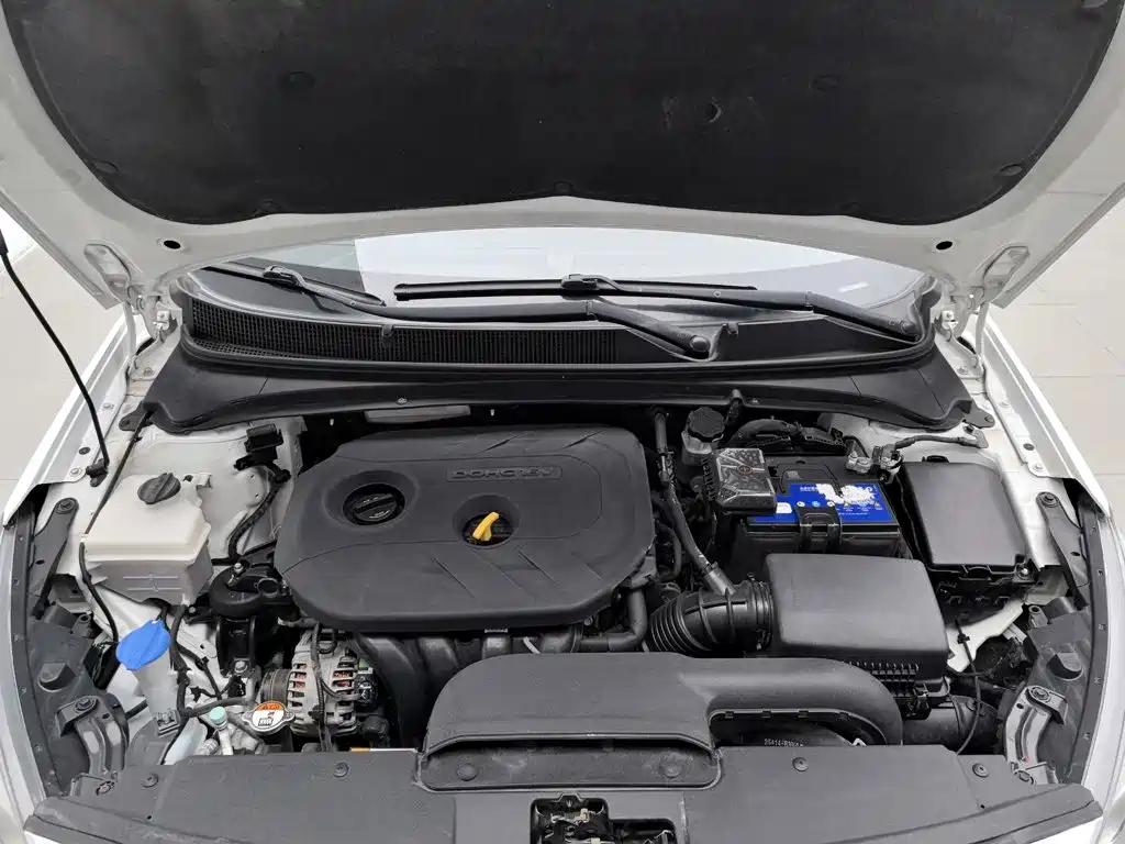Hyundai Mistra — миниатюра 6
