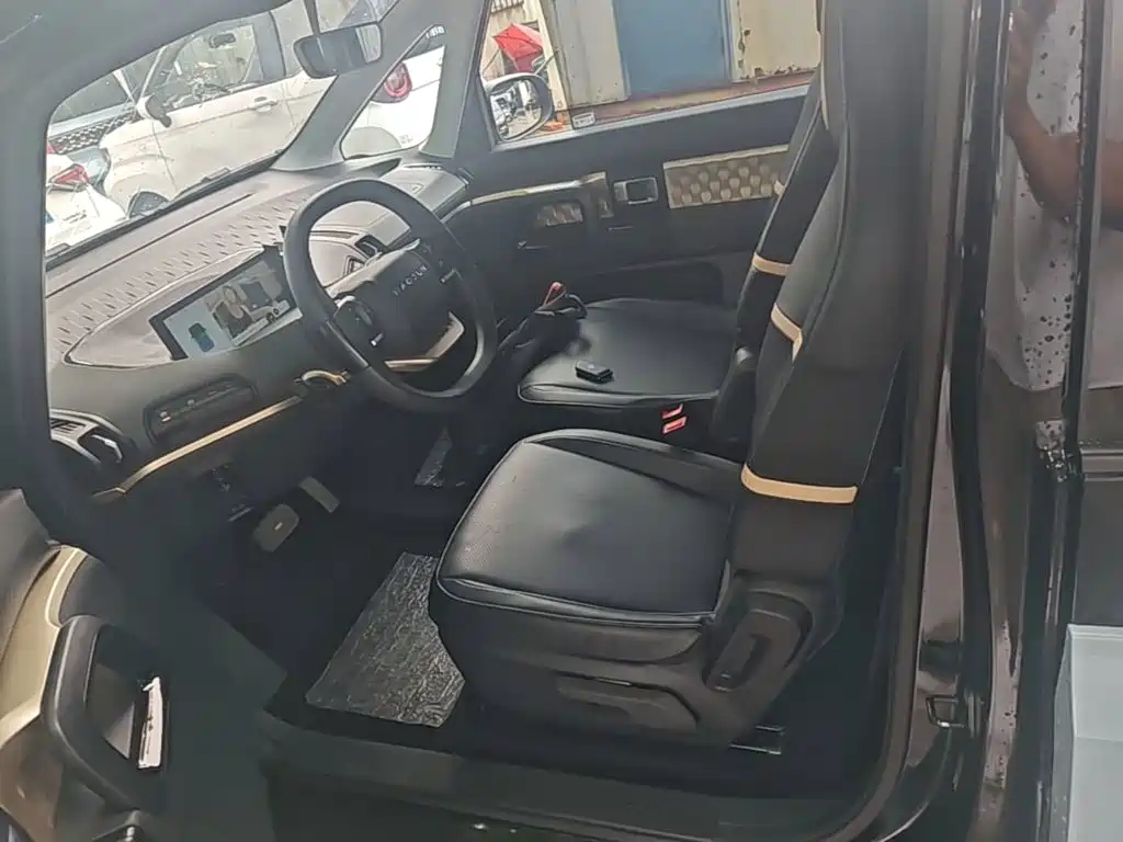 Baojun KiWi EV — миниатюра 15