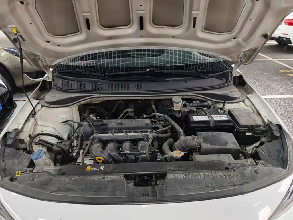 Hyundai Elantra — миниатюра 20