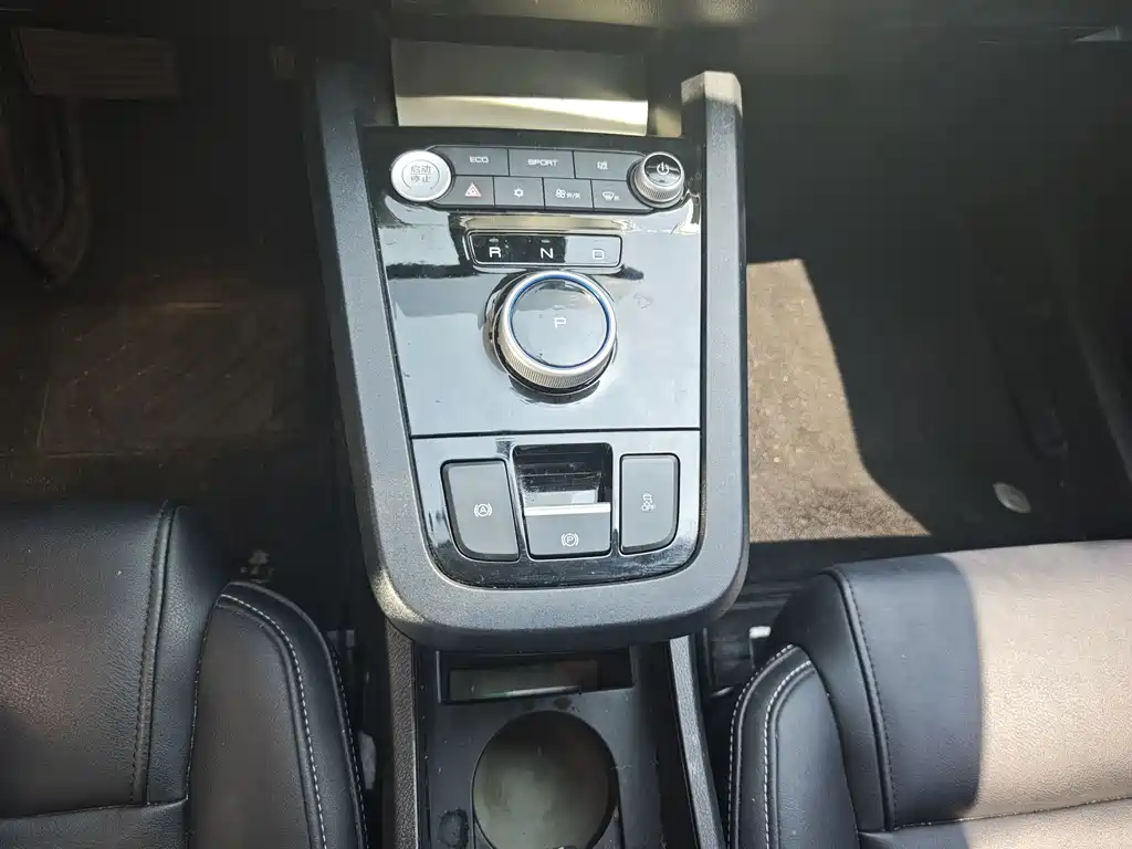 BYD e2 — миниатюра 8