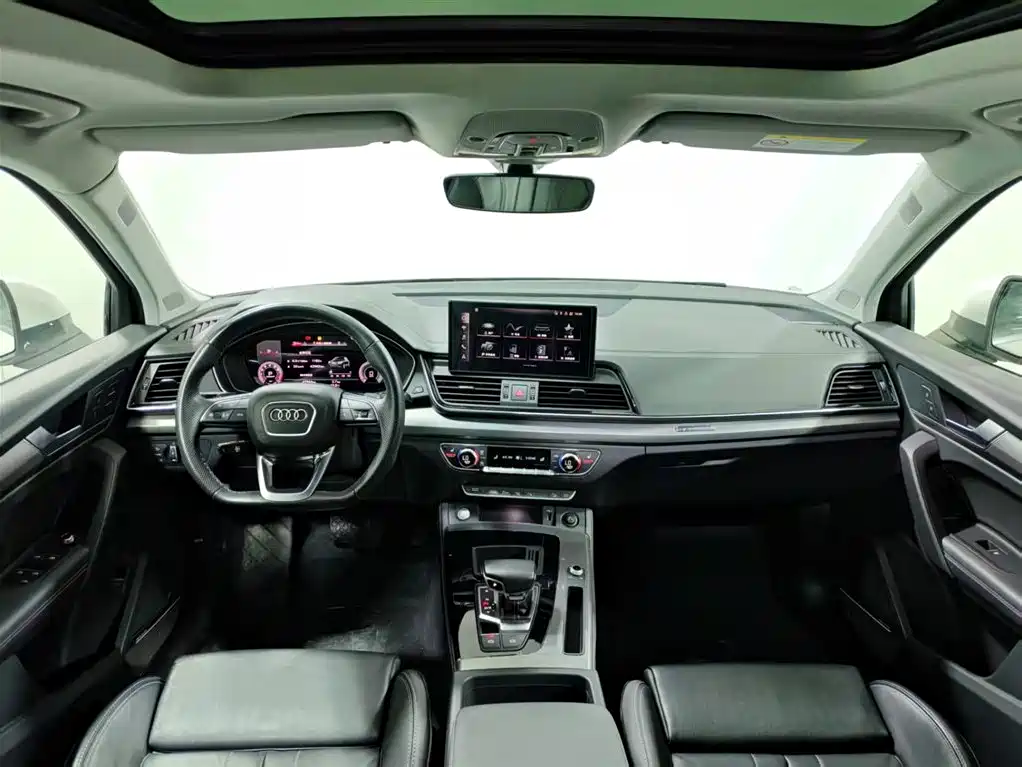 Audi Q5L id 4515317 из Китая 9