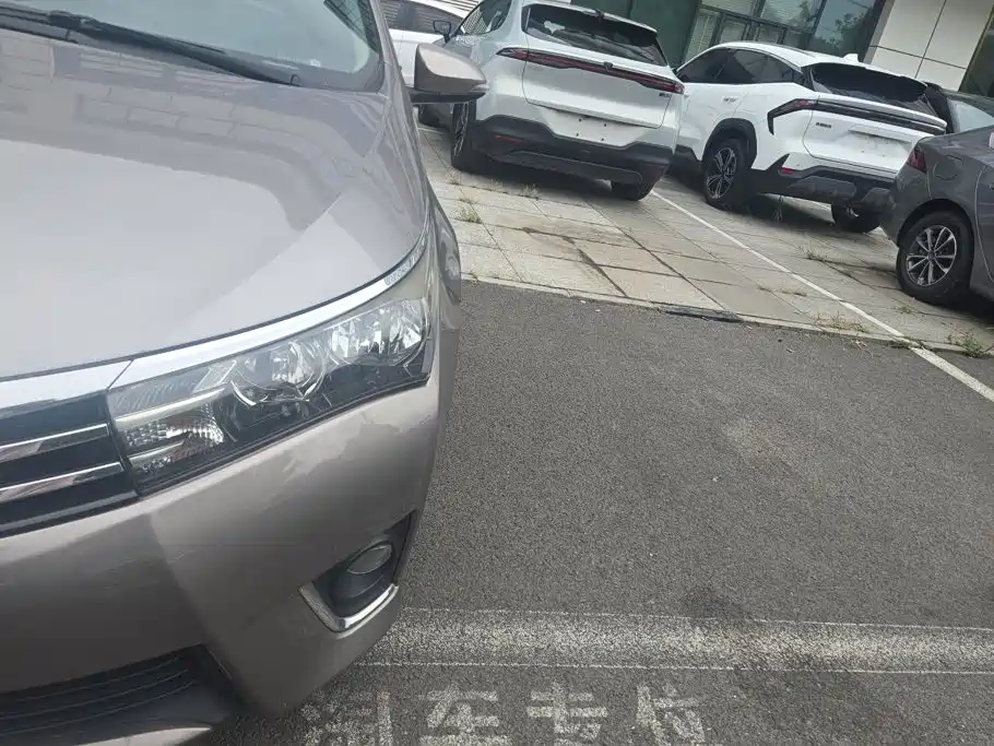 Toyota Corolla — миниатюра 5