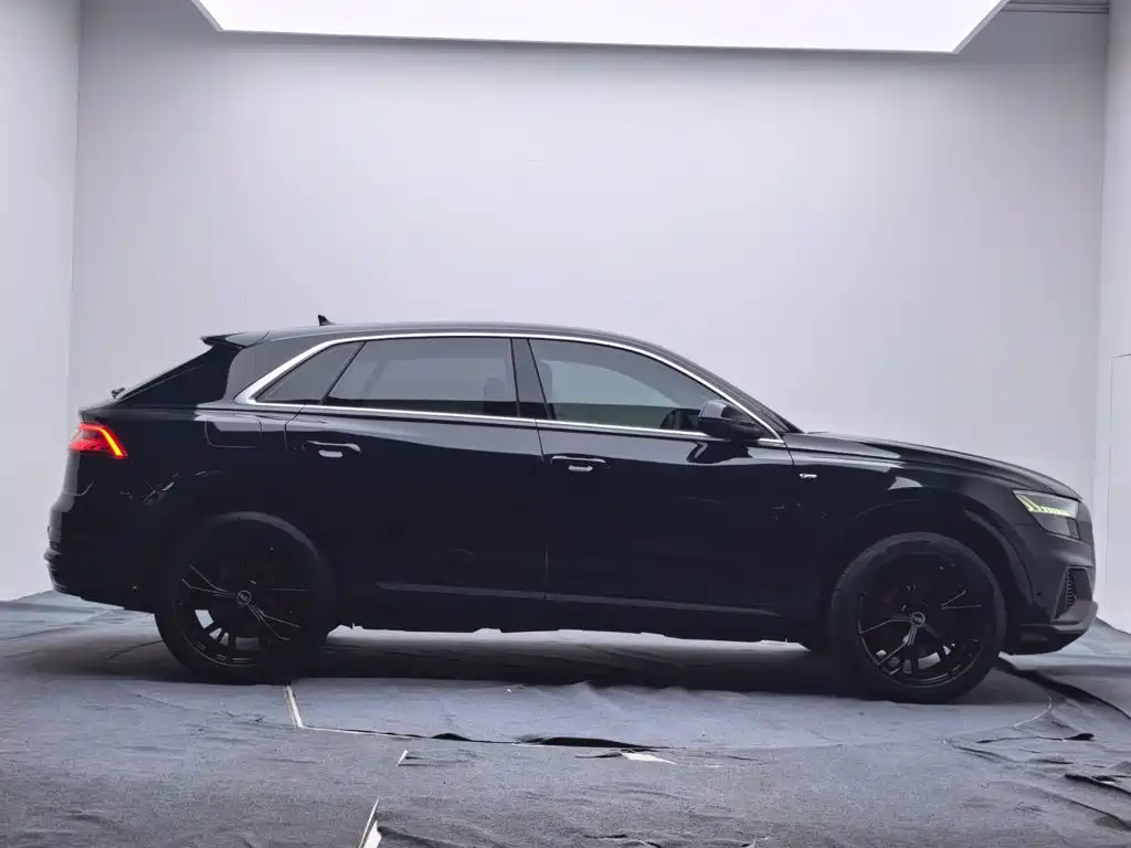 Audi Q8 — миниатюра 7