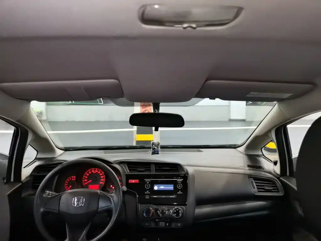 Honda Fit — миниатюра 18