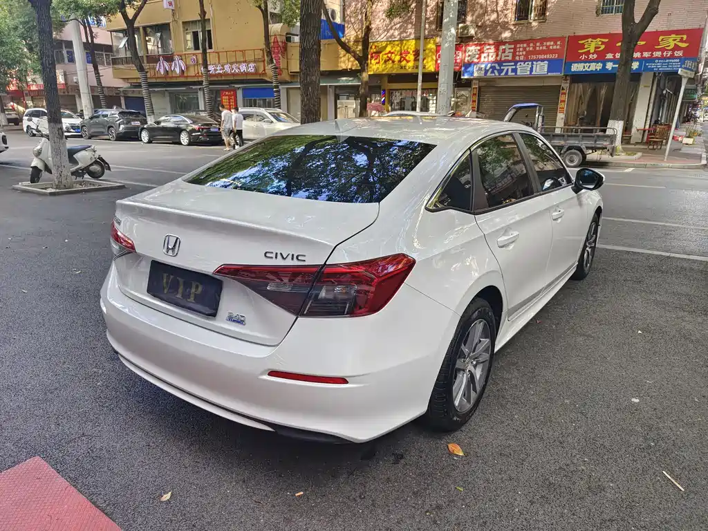 Honda Civic 2023 240TURBO CVT