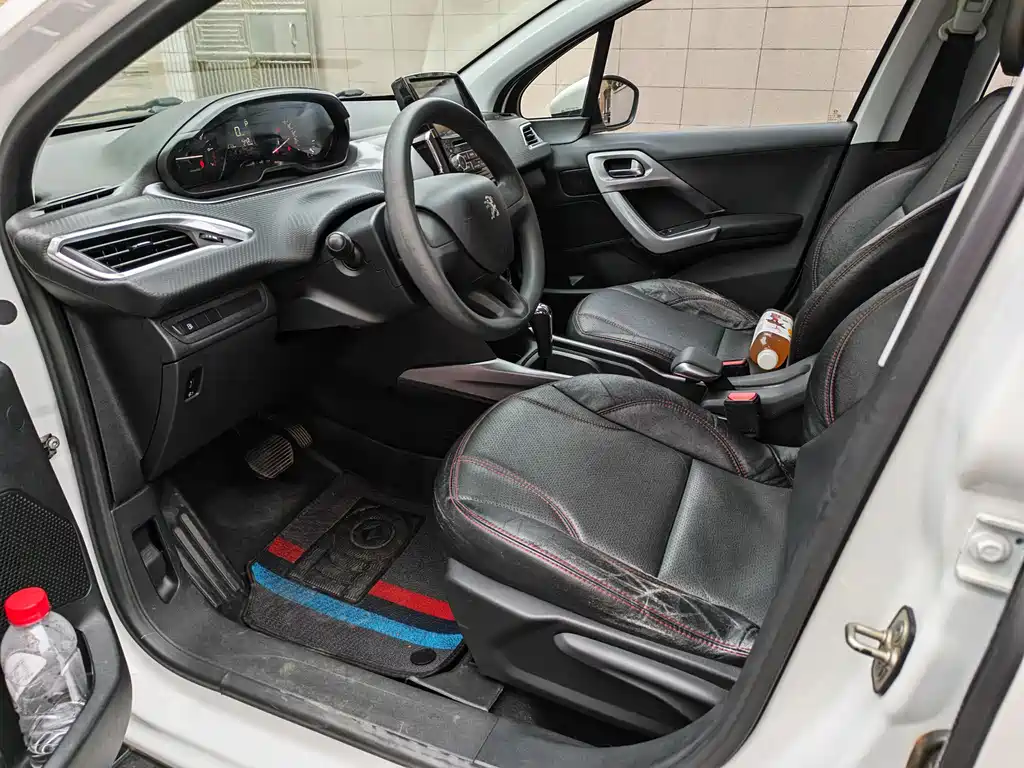 Peugeot 2008 1.6L Auto Trend Edition, фото 4
