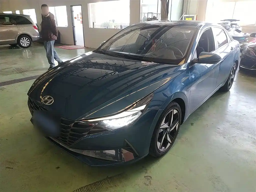 Hyundai Elantra 2021
