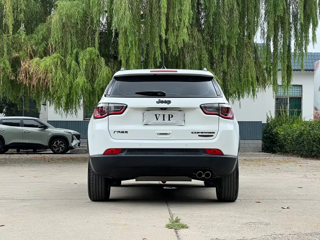 Jeep Compass — миниатюра 5