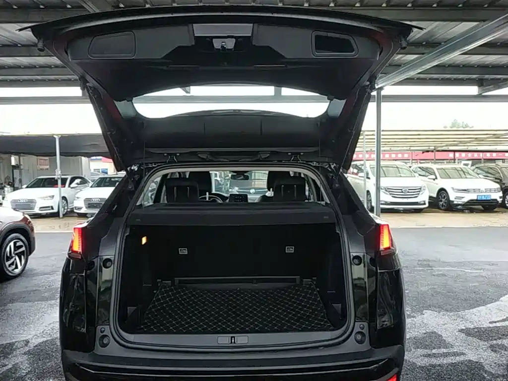 Peugeot 4008 — миниатюра 19