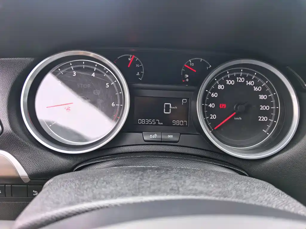 Peugeot 408 1.6T Auto Luxury Edition, фото 11