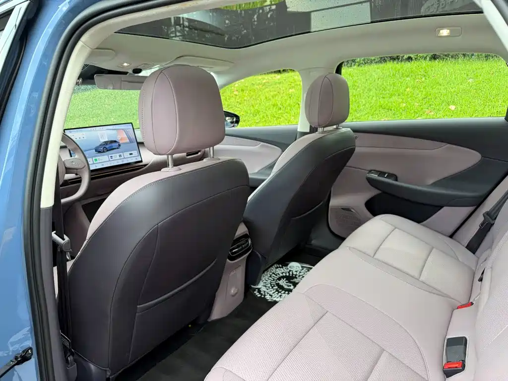 Hongqi Hongqi Tiangong 05 — миниатюра 11