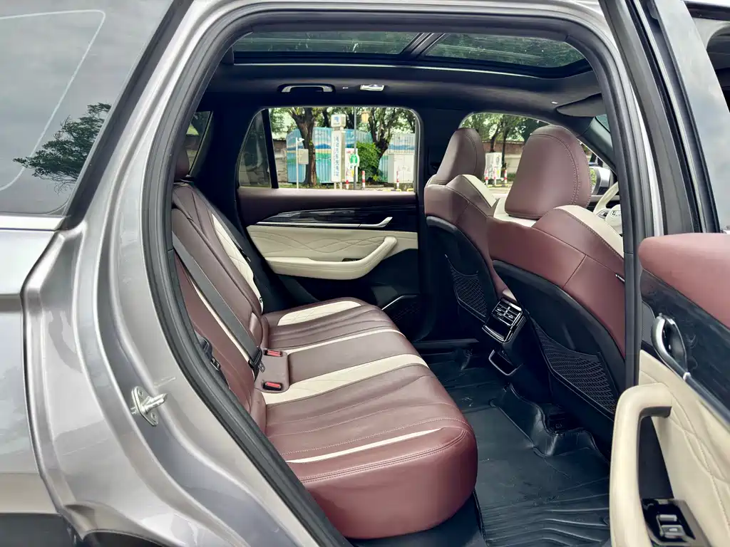 Geely Xingyue L — миниатюра 17