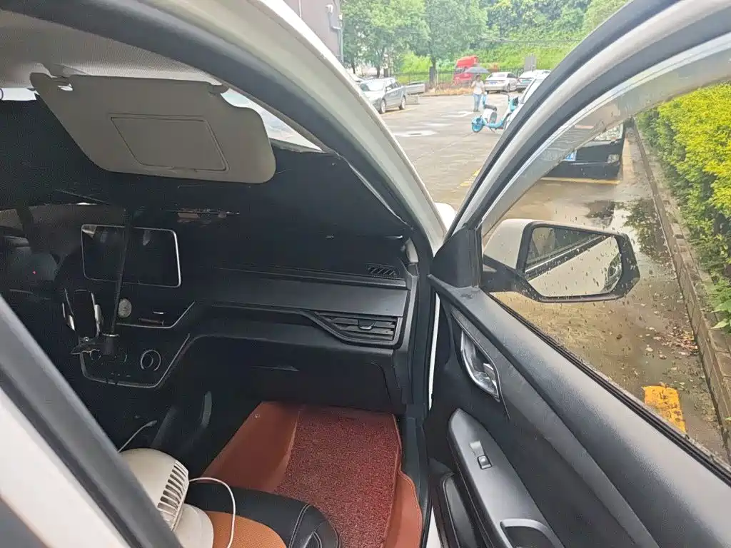 Wuling Hongguang S3 — миниатюра 19