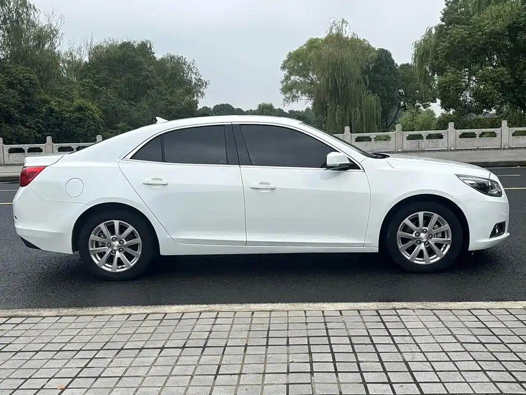 Chevrolet Malibu — миниатюра 8