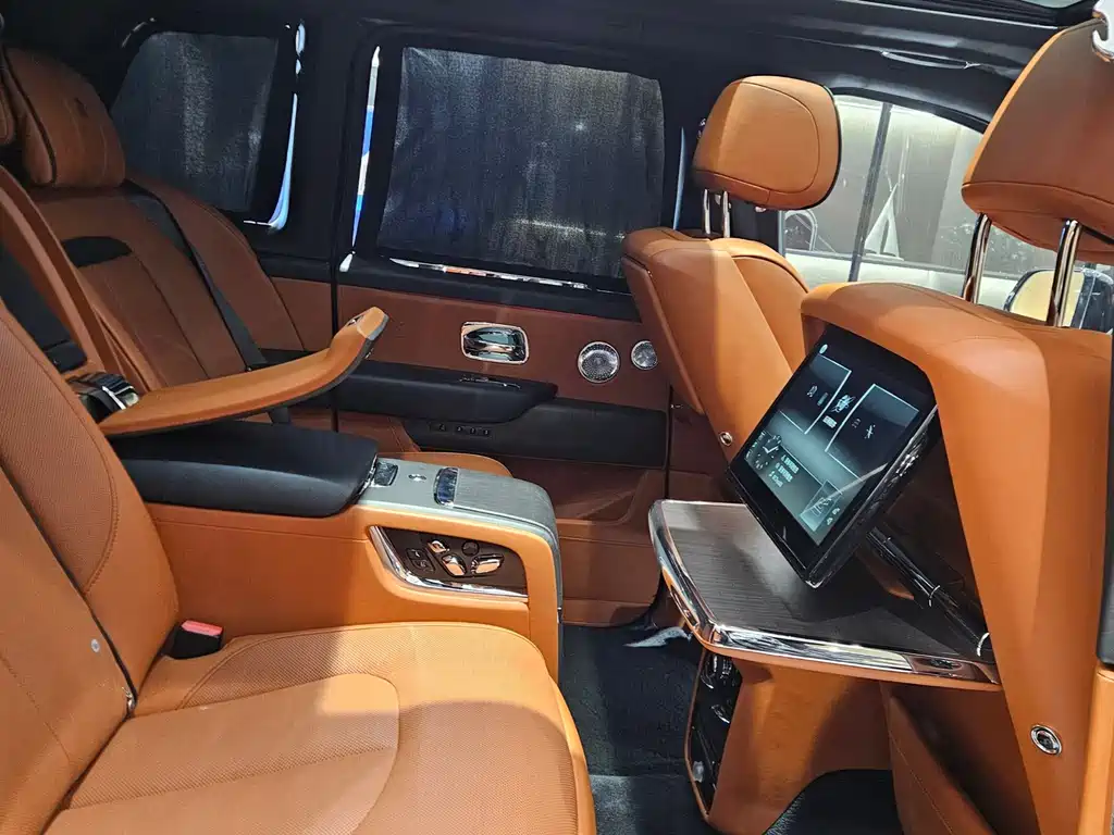 Rolls-Royce Cullinan — фотографии объявления, Фото 11