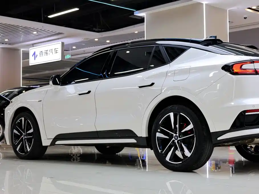 Ford Evos — миниатюра 12