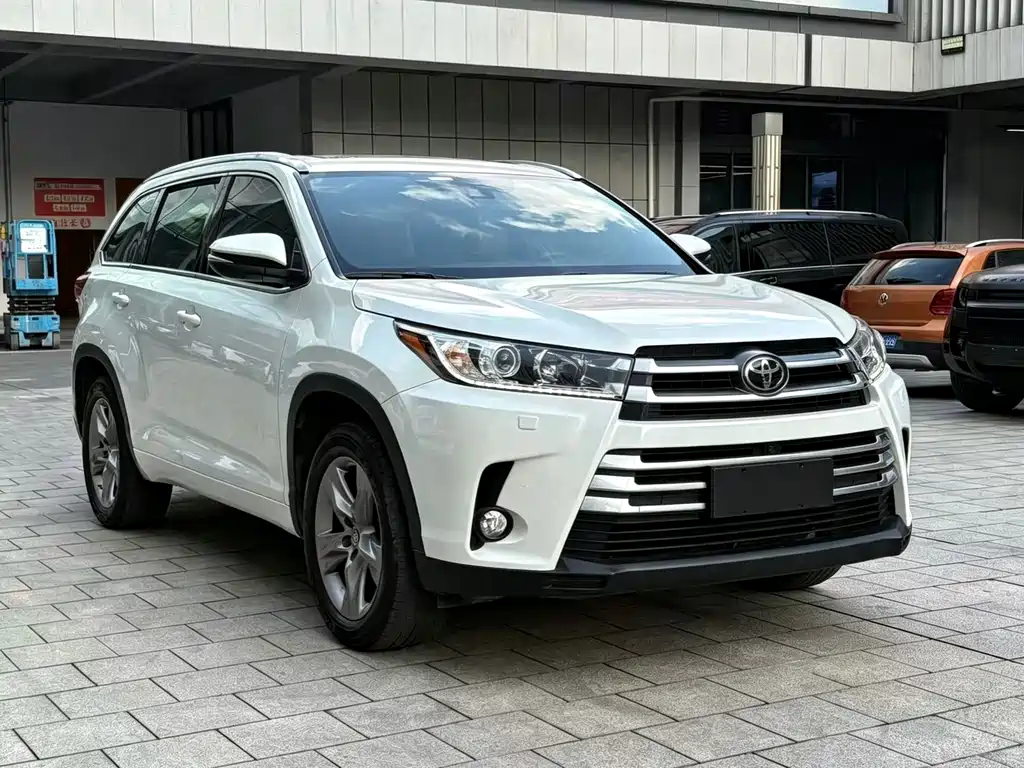 Toyota Highlander — миниатюра 2
