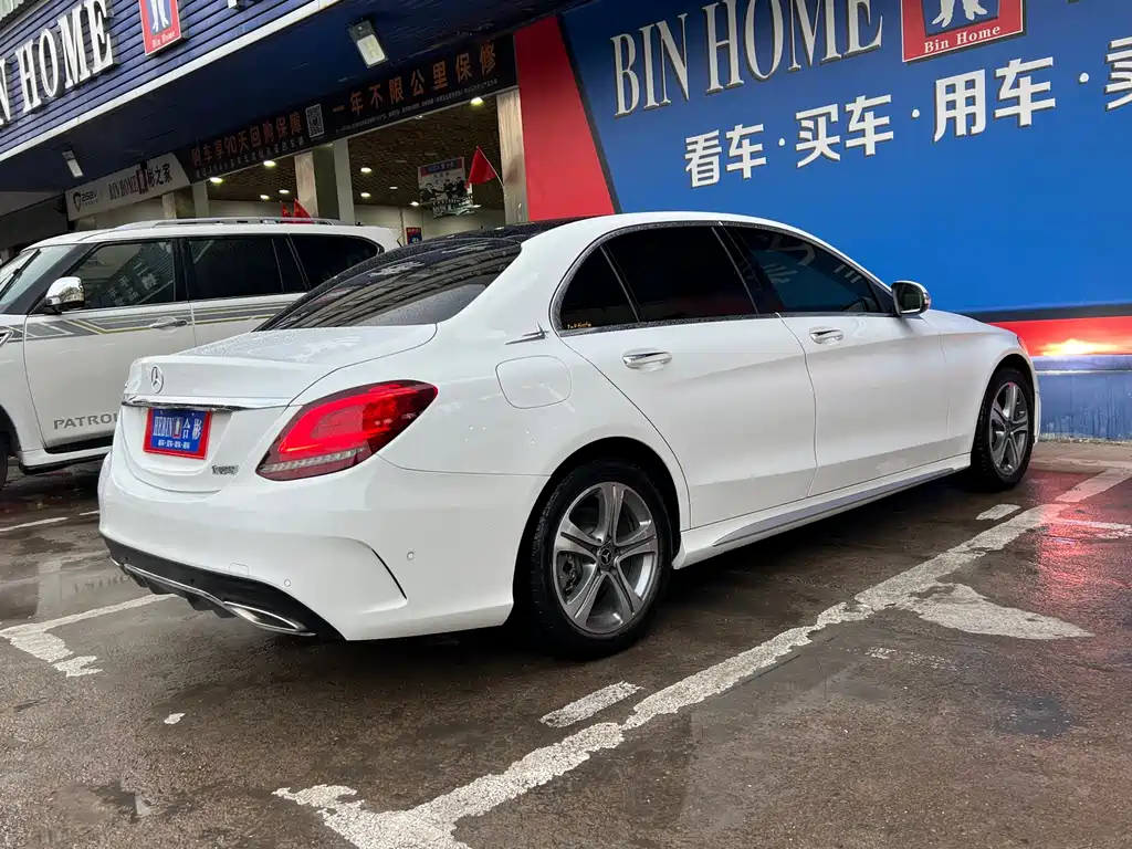 MERCEDES-BENZ C CLASS