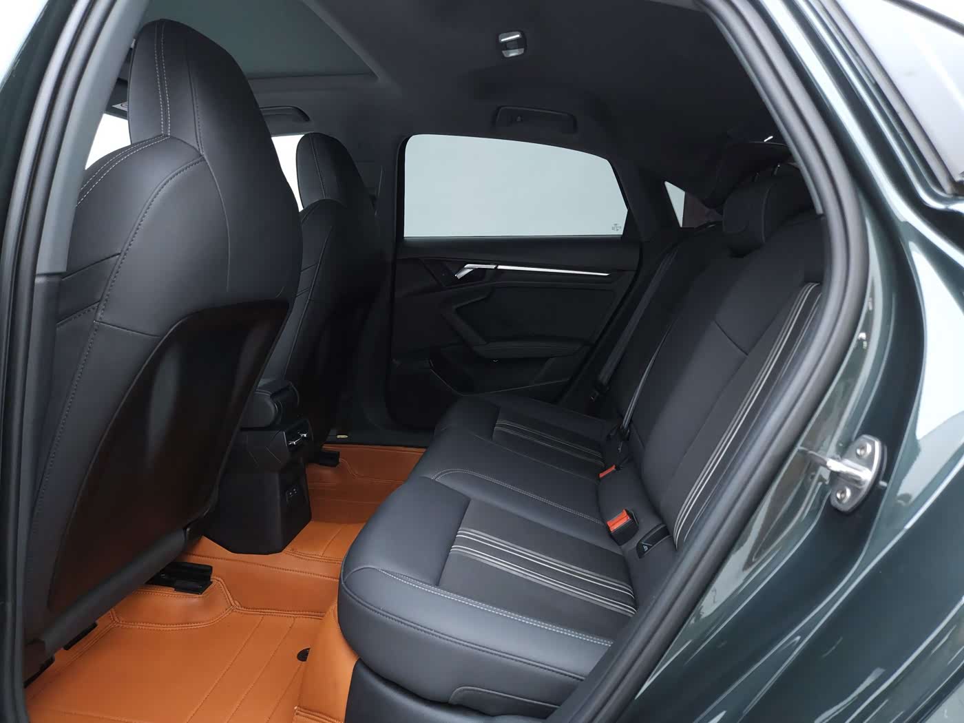 Audi A3 1.4 л 2024 г. Зелёный, пробег 46000 км