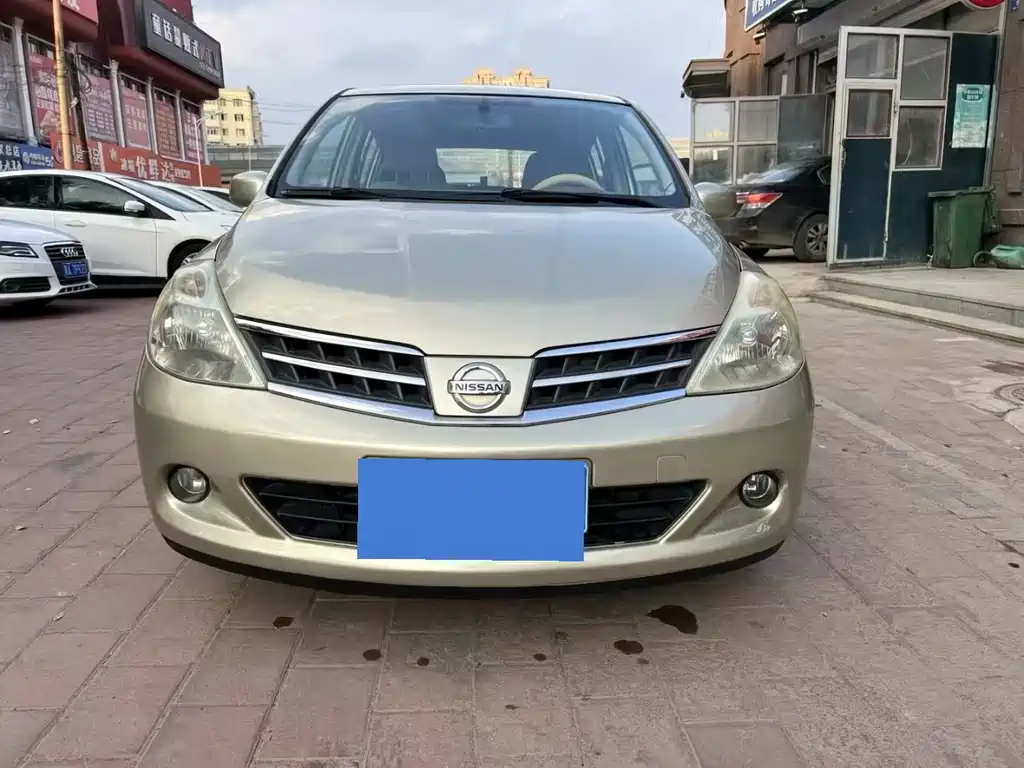 Nissan Tiida — миниатюра 2