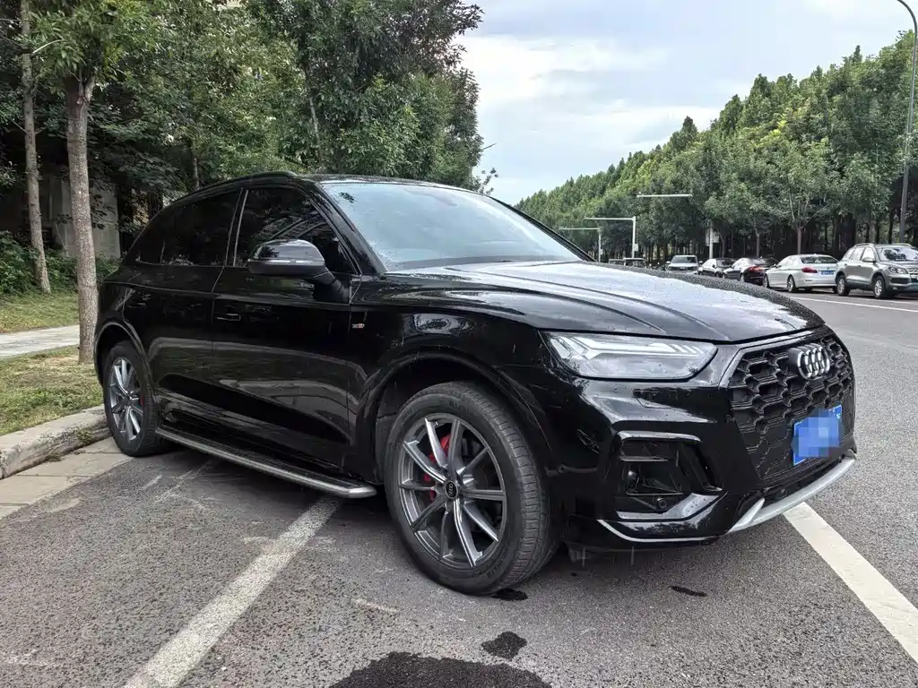 Audi Q5L — миниатюра 2