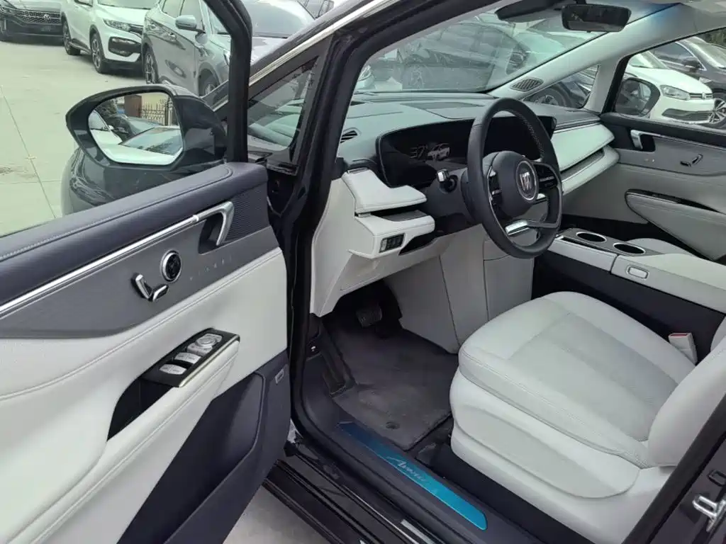 Buick GL8 Hybrid — миниатюра 16