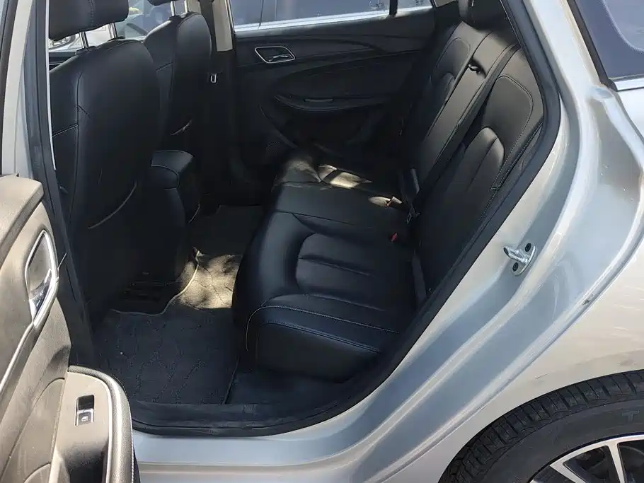 Roewe Ei5 — миниатюра 11