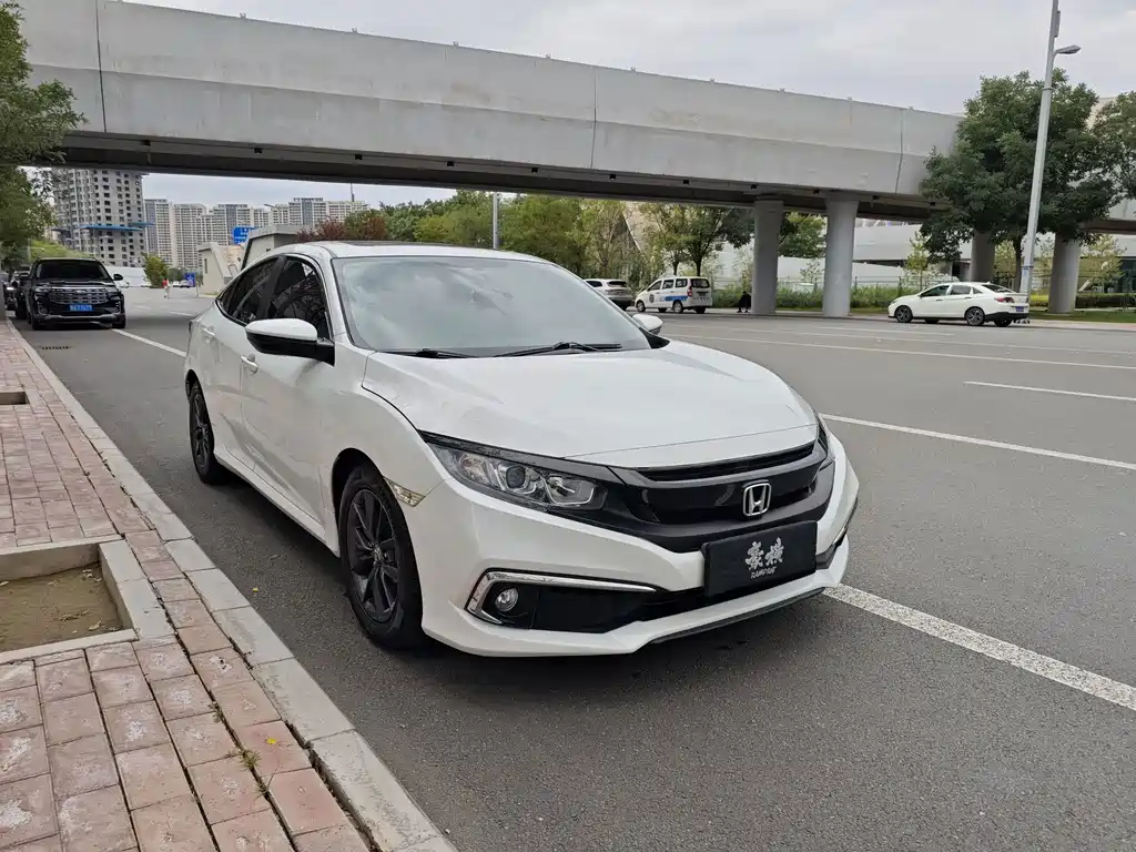 Honda Civic — миниатюра 3