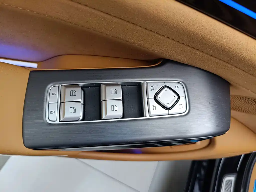 Hongqi Hongqi H9 — миниатюра 9