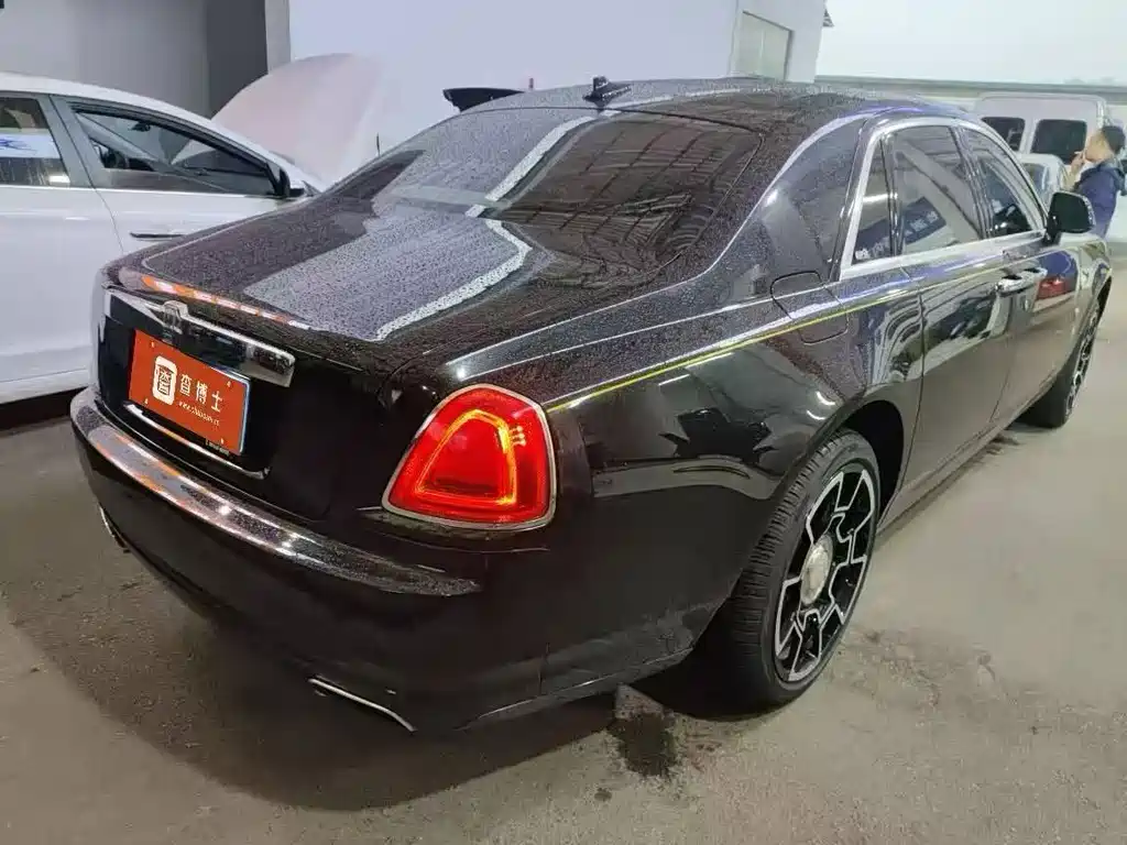 Rolls-Royce Ghost 6.6T Standard Edition, фото 3