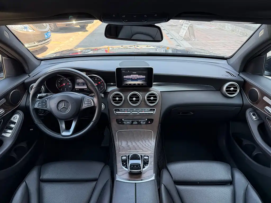 Mercedes-Benz GLC — миниатюра 8