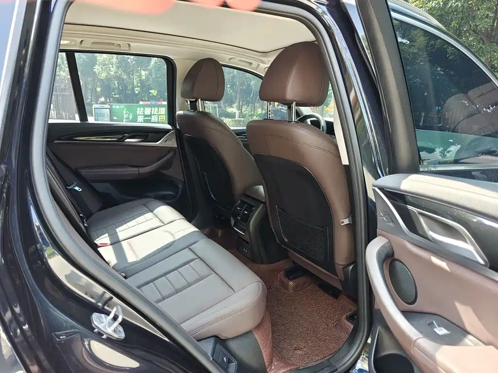 BMW X3 — миниатюра 17