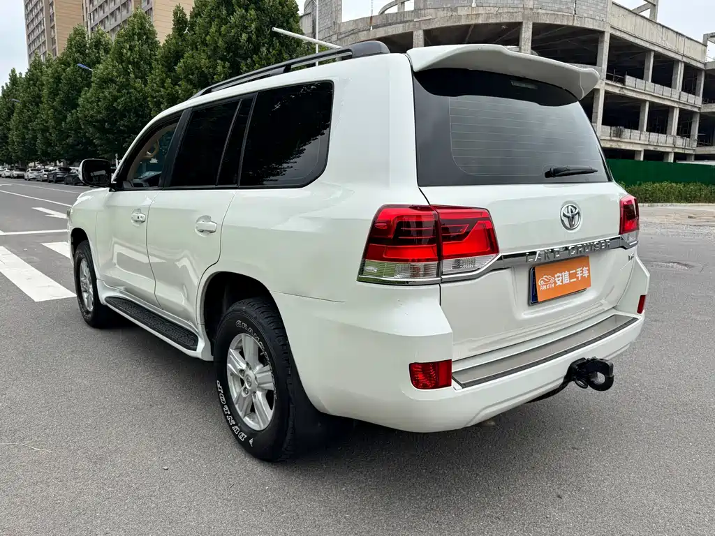Toyota Land Cruiser — миниатюра 11