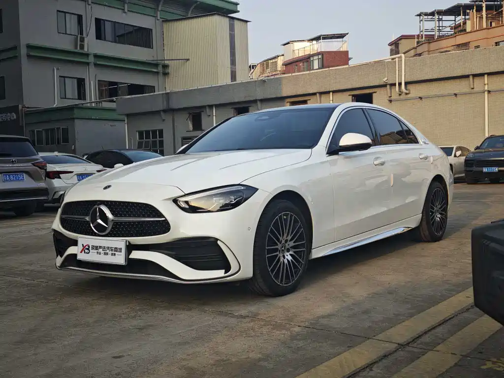 Mercedes-Benz C-Class 2025