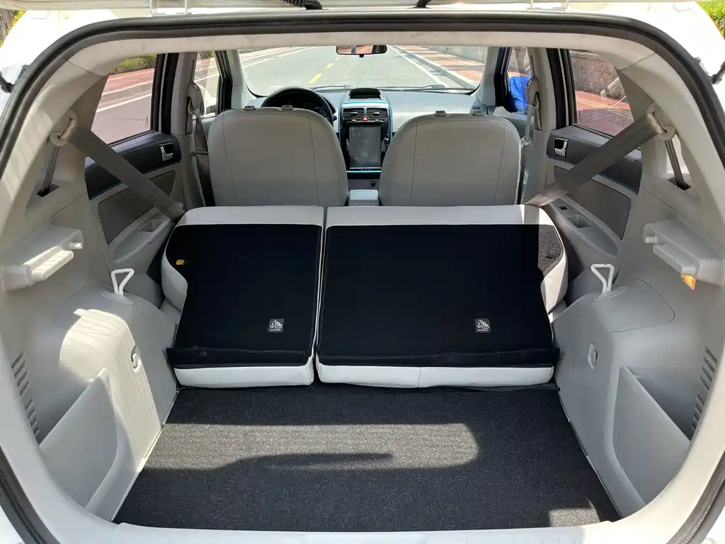 BAIC New Energy EV — миниатюра 22