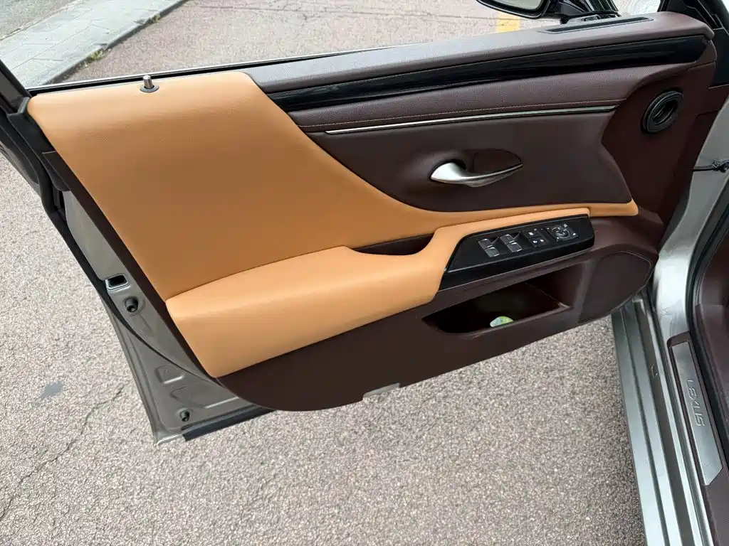 Lexus ES — миниатюра 6