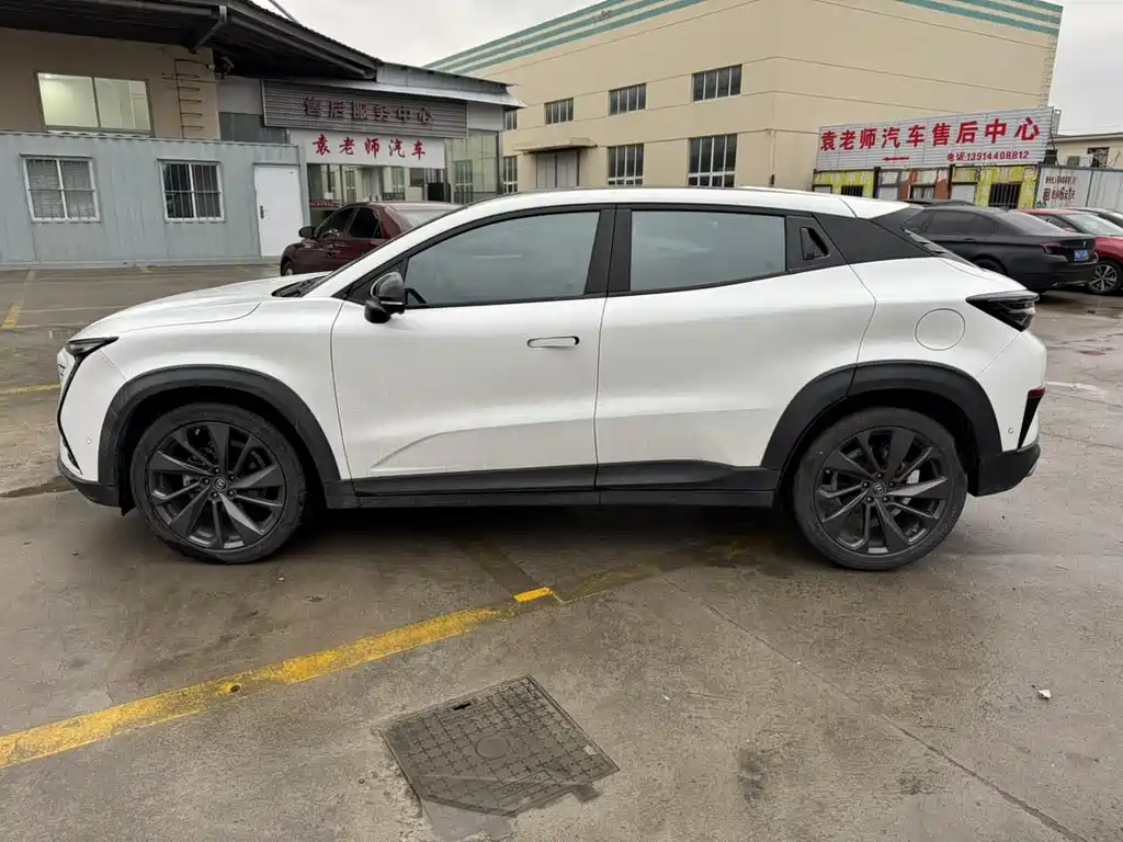 CHANGAN UNI T