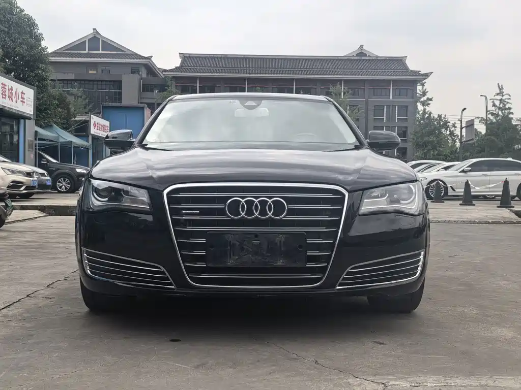 Audi A8 — миниатюра 2