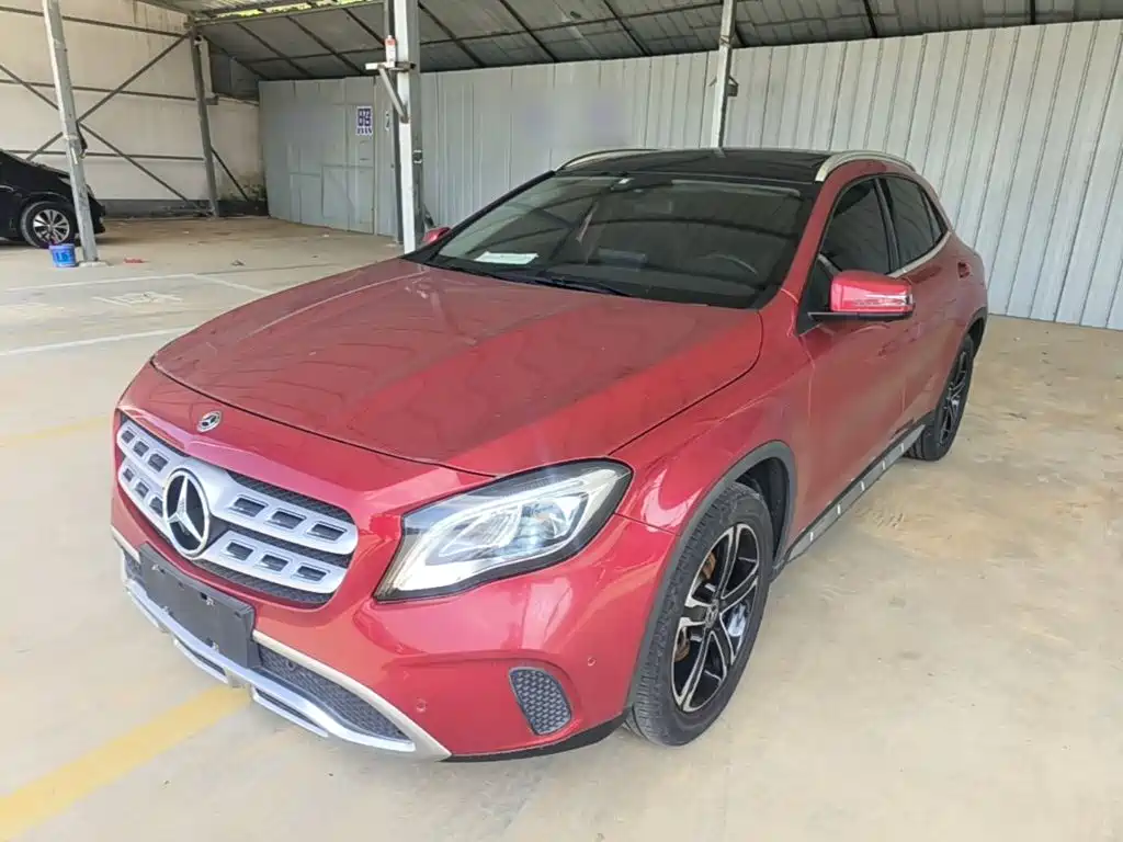 Mercedes-Benz GLA