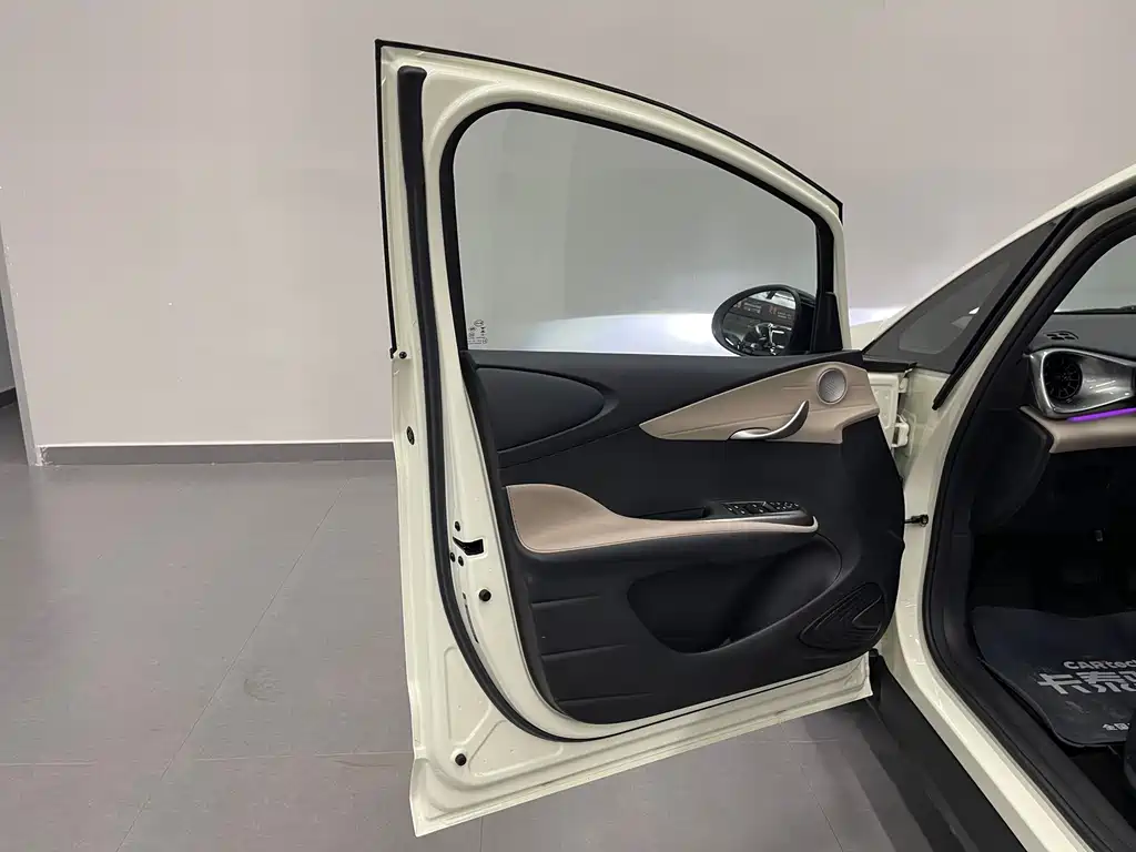 BYD Dolphin — миниатюра 10