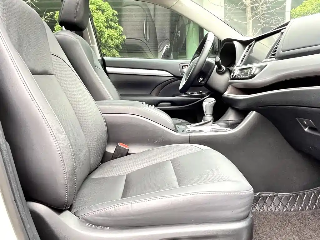 Toyota Highlander — миниатюра 5