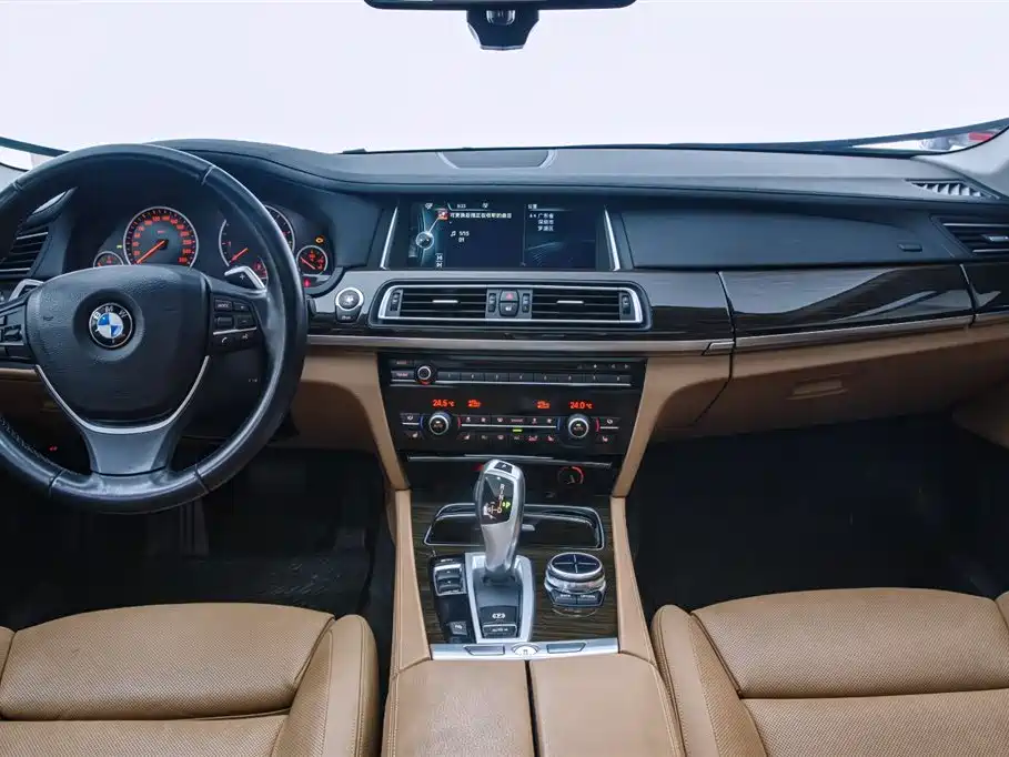 BMW 7 Series 7 2013 740Li Luxury
